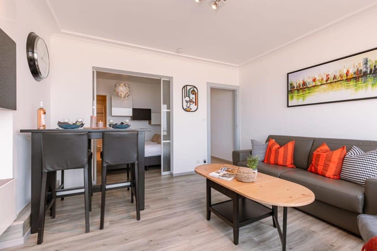 Huswell - Brand New Apartment With A View Остенде Экстерьер фото